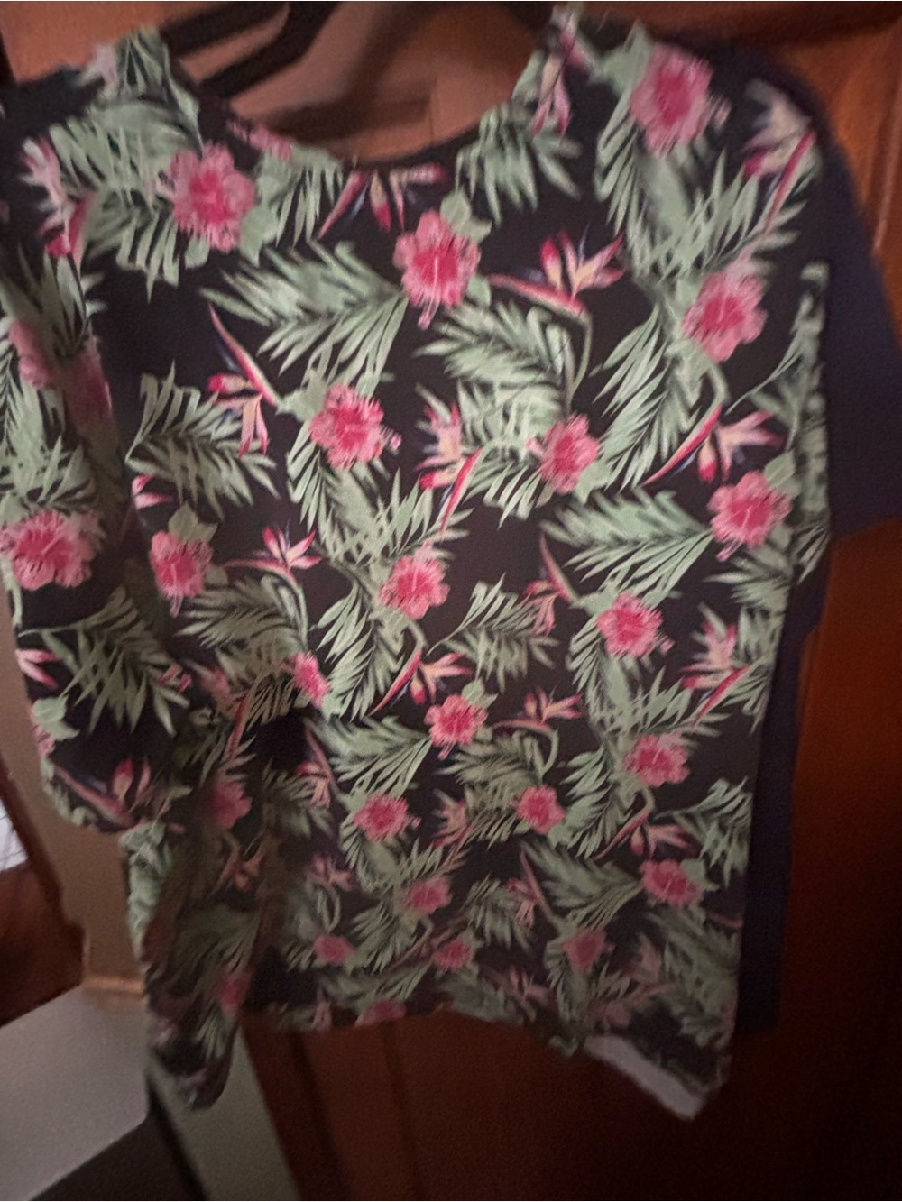 Liz & Me Black Tropical Floral Short Sleeve Top with Pink Flowers